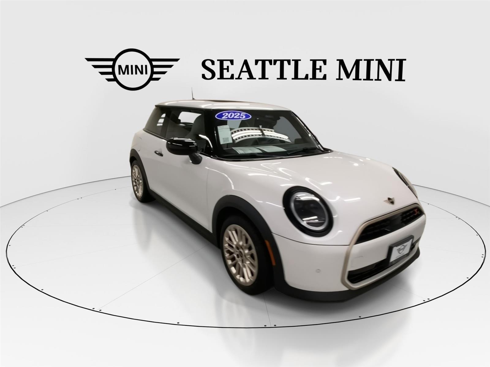 2025 Mini Cooper 2 Door Hardtop S photo 2