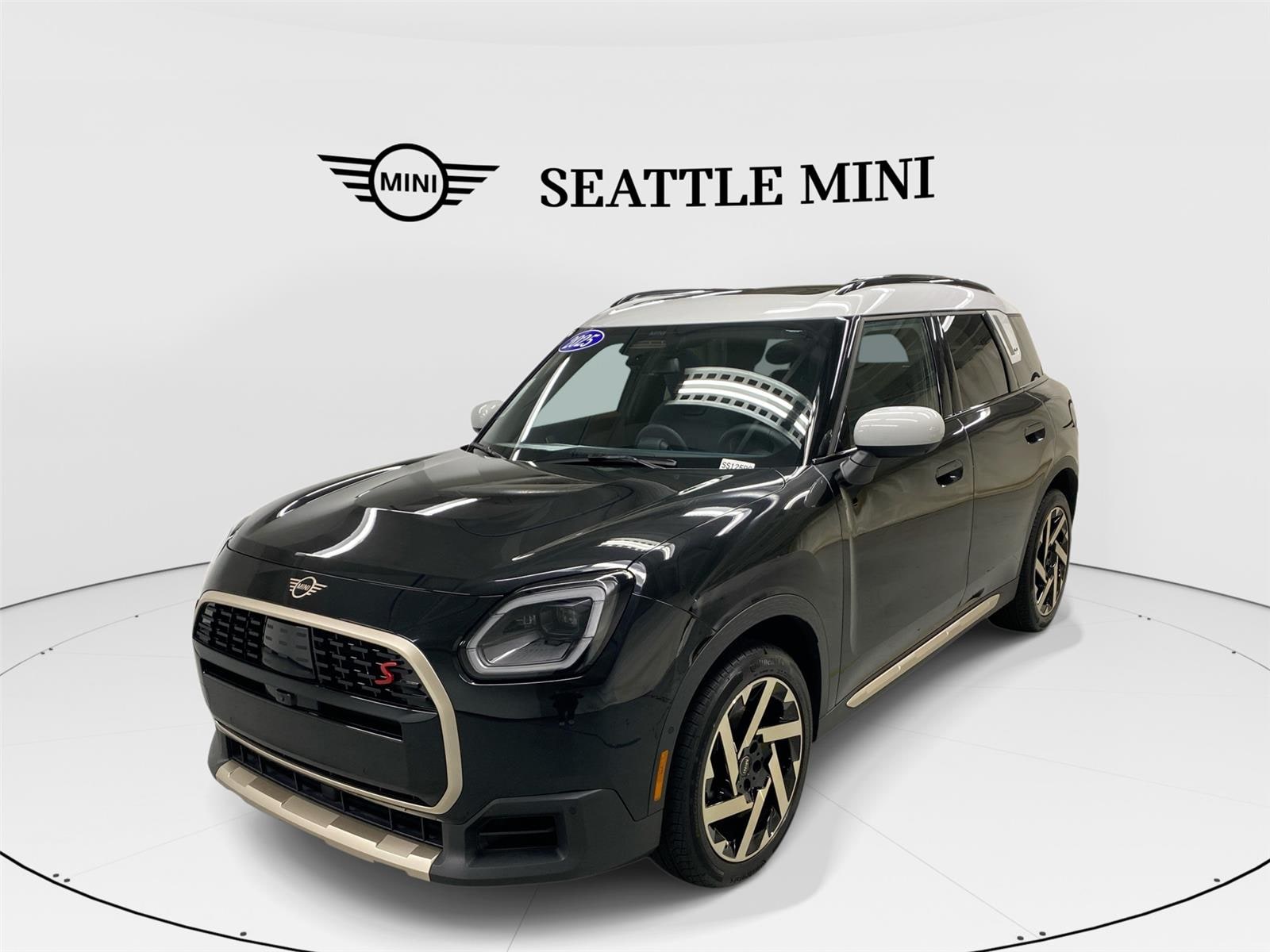 2025 MINI Countryman S's photo
