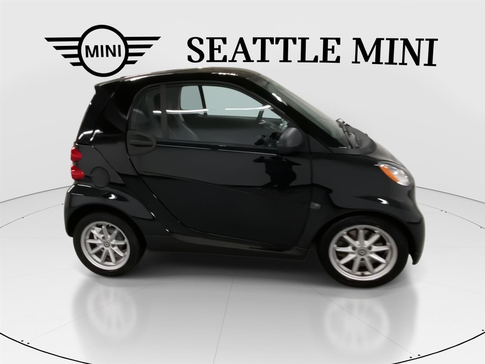 Used 2008 smart fortwo passion with VIN WMEEJ31X48K129828 for sale in Seattle, WA