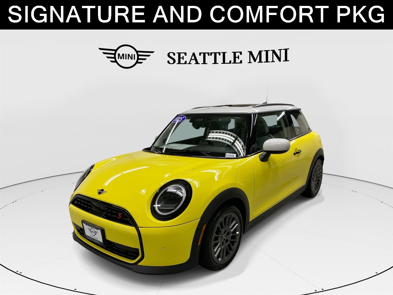 2025 MINI Hardtop S's photo