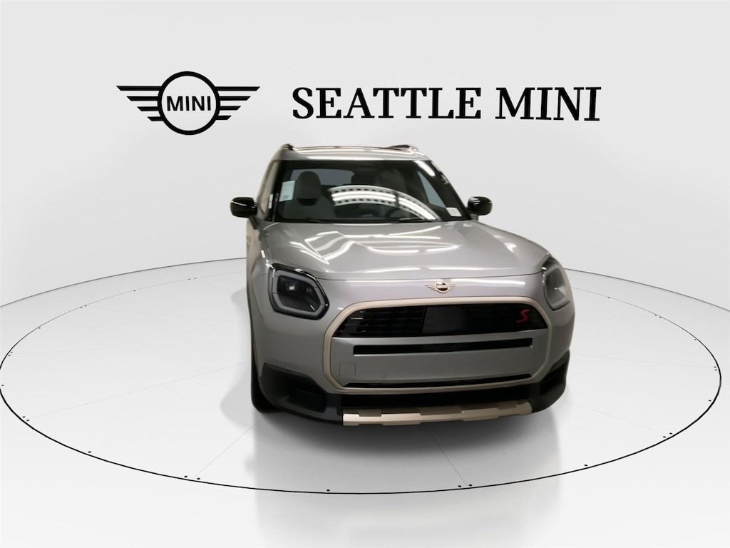 New 2025 MINI Countryman Iconic SUV