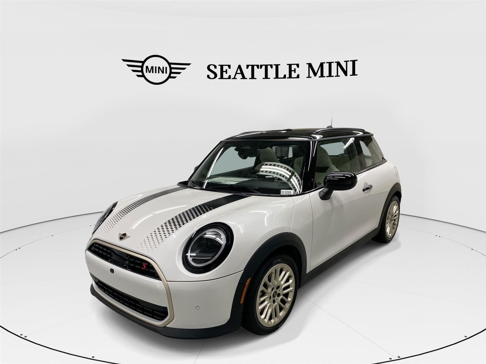 2026 MINI Hardtop 2 Door S's photo