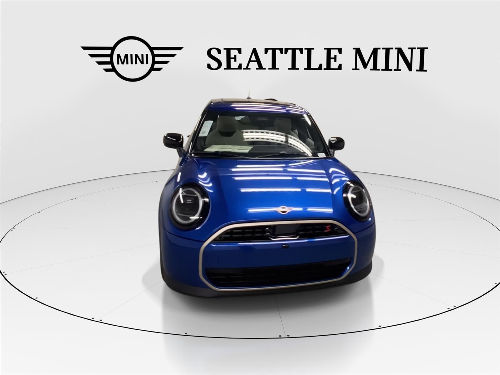 2025 Mini Cooper 4 Door Hardtop S Iconic photo 3