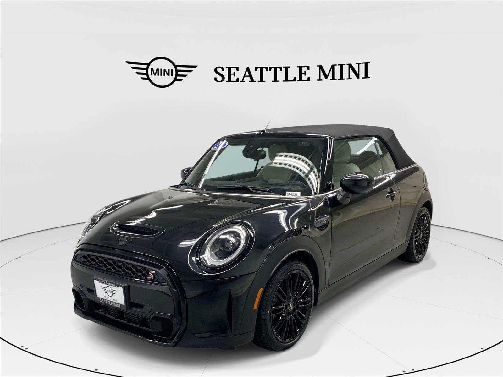 2023 MINI Convertible S's photo