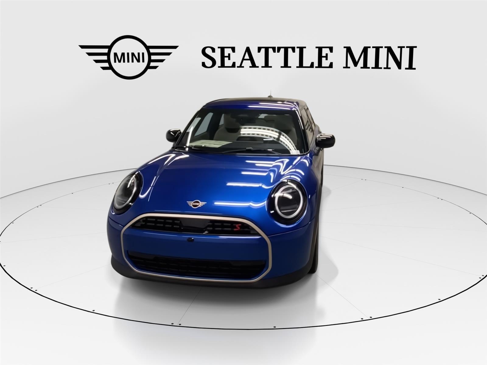 2025 Mini Cooper 4 Door Hardtop S Iconic photo 4