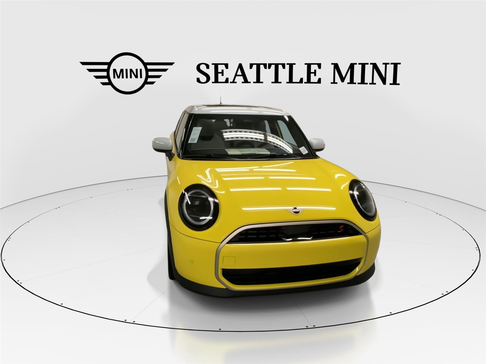 2025 Mini Cooper 4 Door Hardtop Signature photo 3