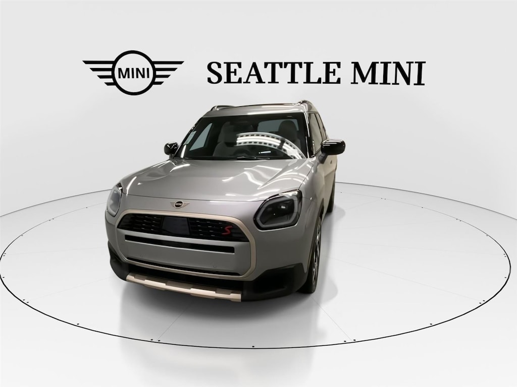 New 2025 MINI Countryman Iconic SUV