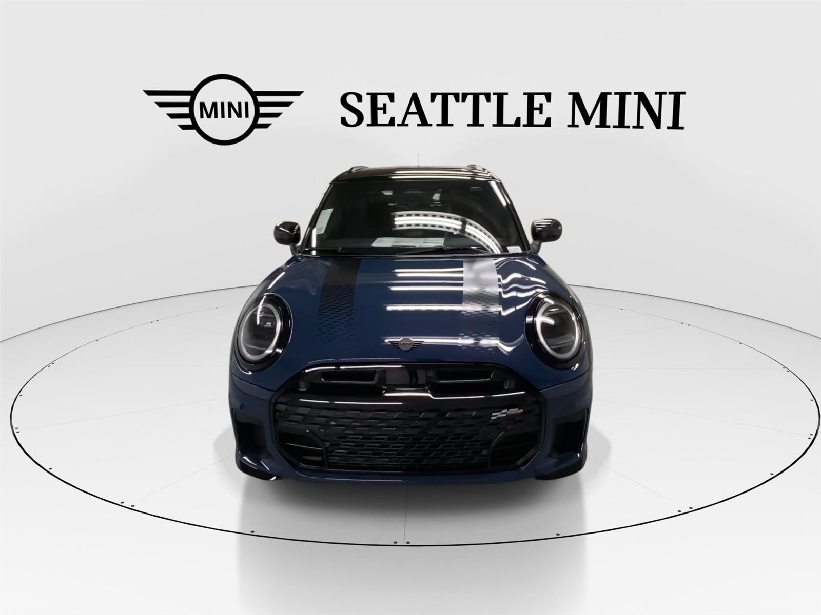 2026 Mini Cooper 4 Door Hardtop S Iconic photo 3