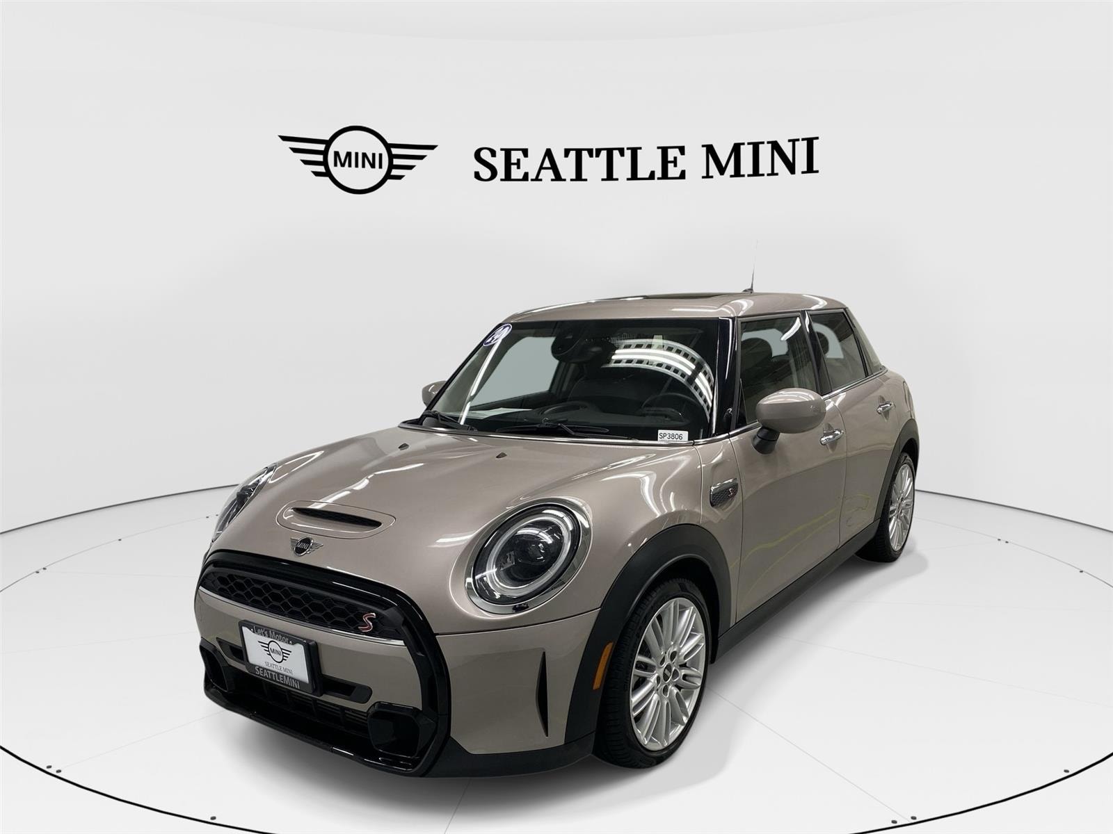 2024 MINI Hardtop 4 Door S's photo