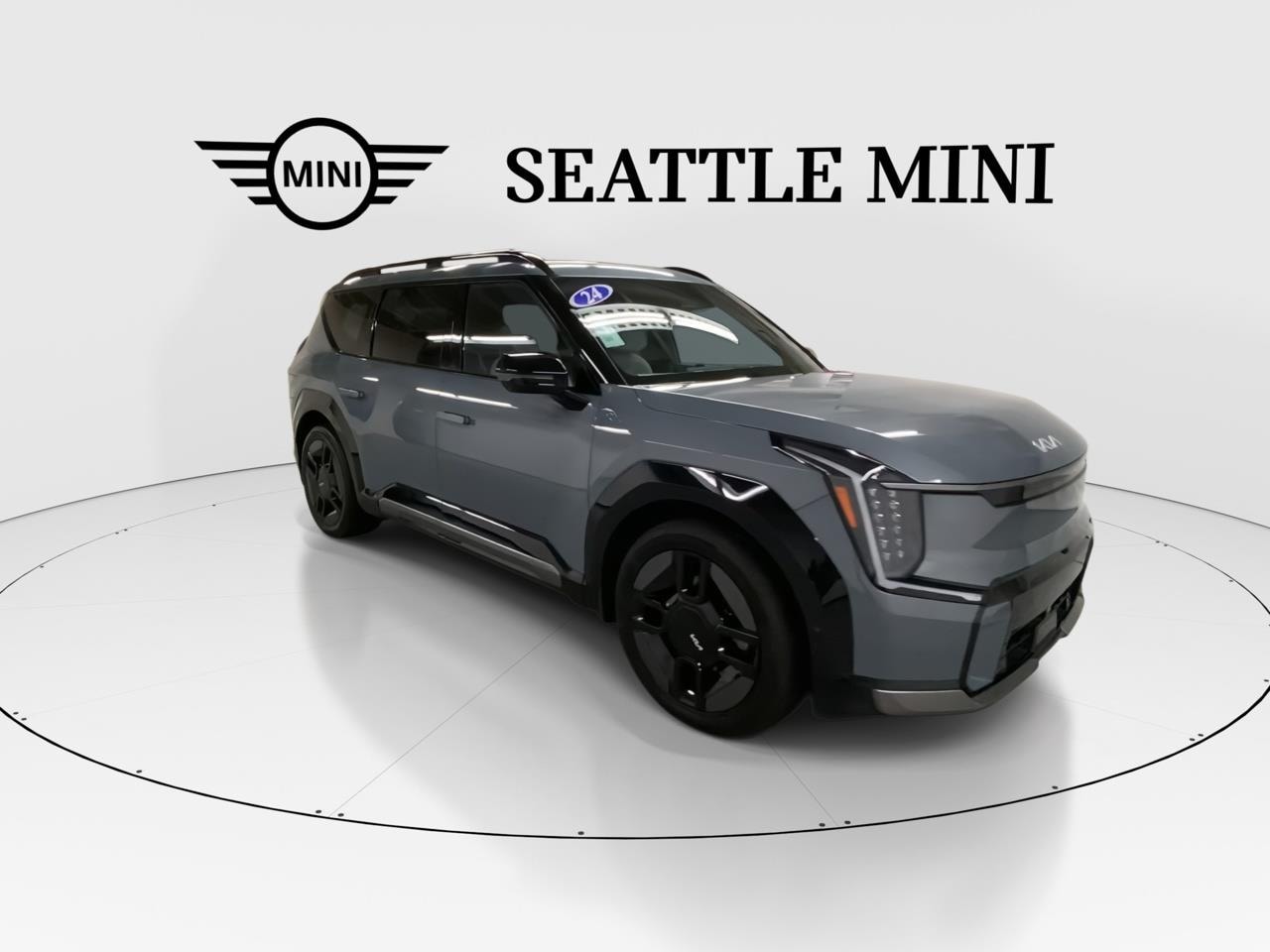 Used 2024 Kia Ev9 GT-Line with VIN KNDAEFS50R6024181 for sale in Seattle, WA