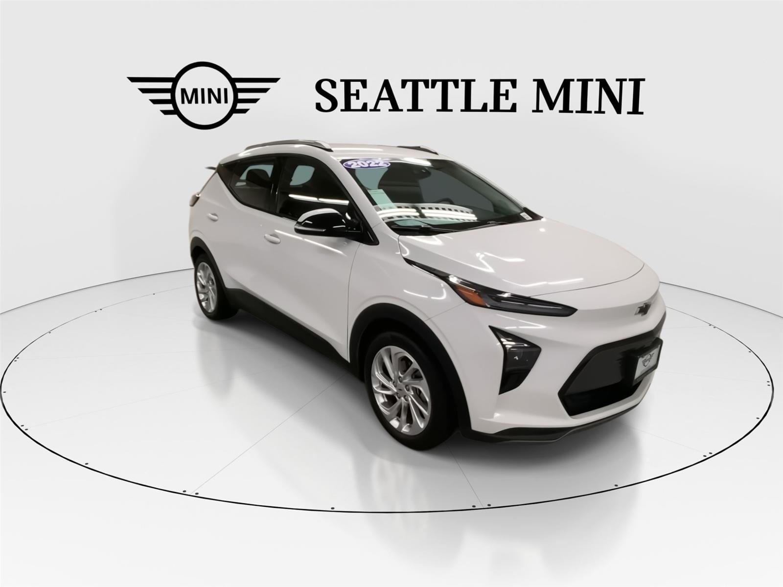Used 2022 Chevrolet Bolt EUV LT with VIN 1G1FY6S07N4120633 for sale in Seattle, WA