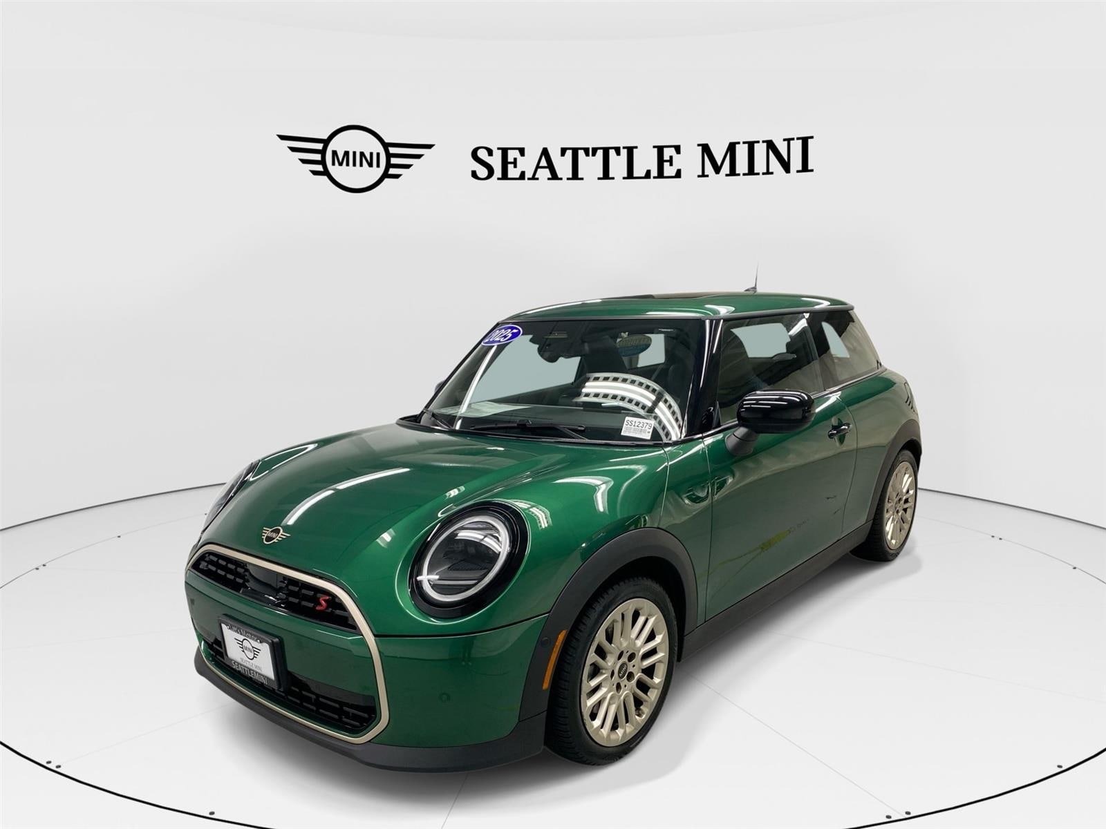 2025 MINI Hardtop 2 Door S's photo