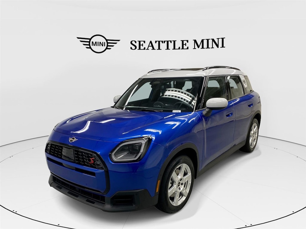 New 2026 MINI Countryman Signature Plus SUV