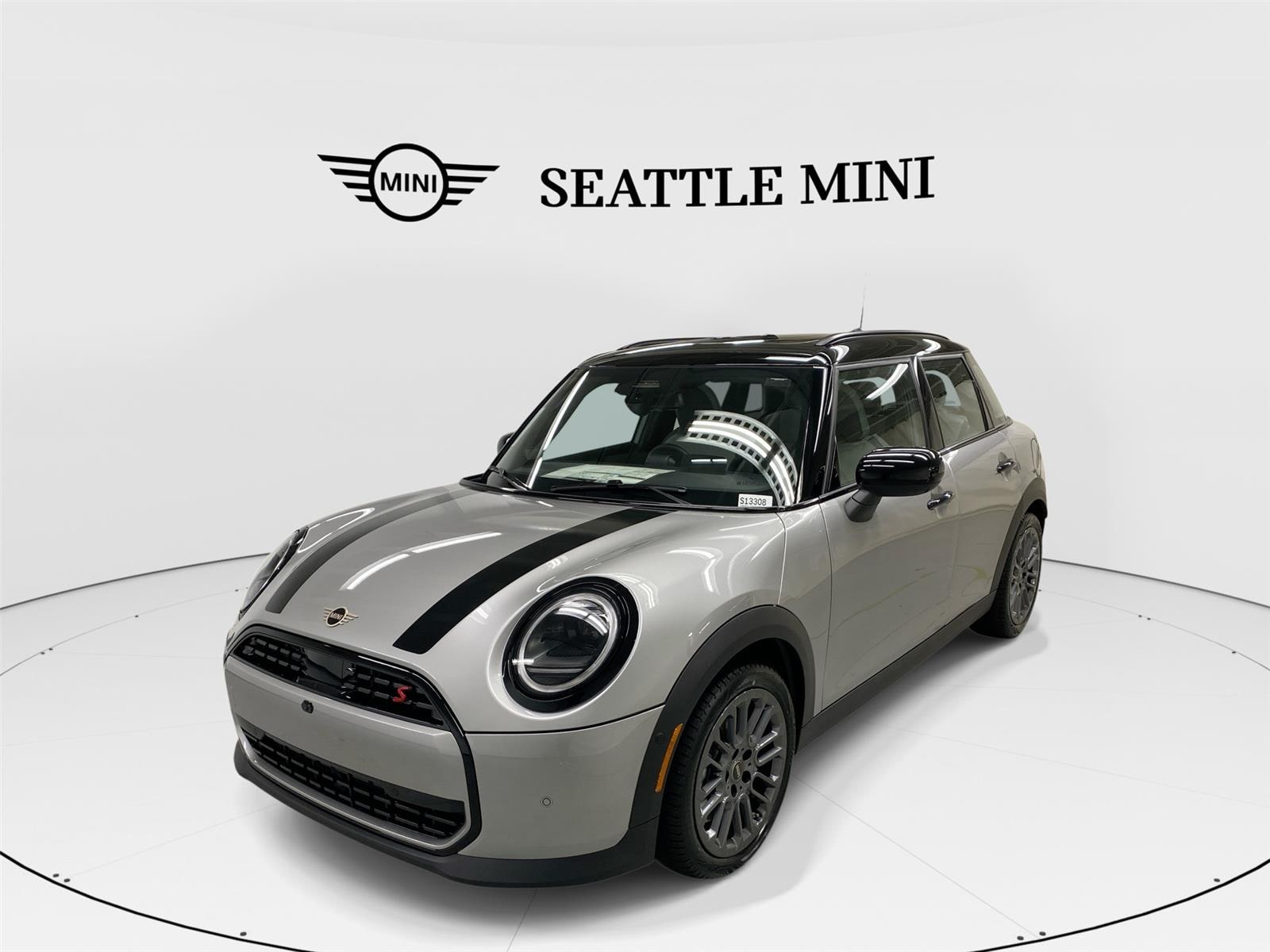2026 MINI Hardtop 4 Door S's photo