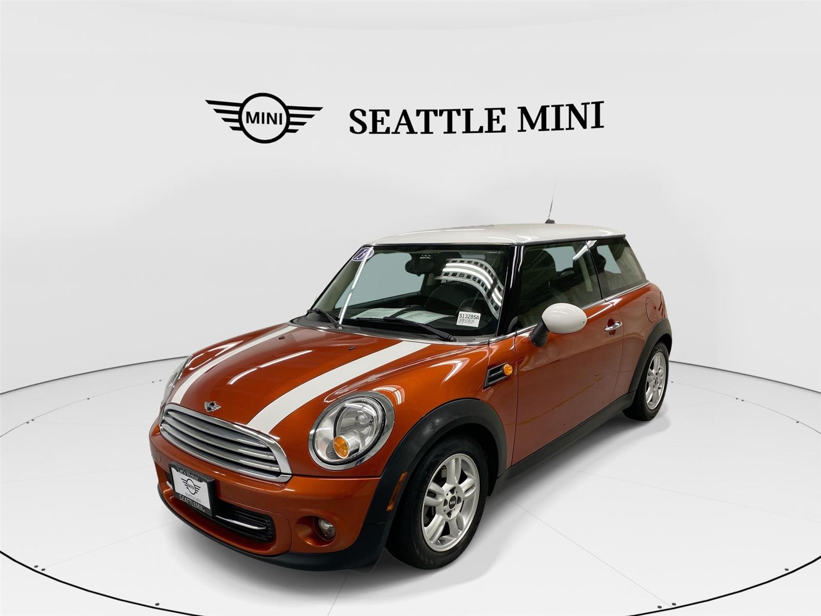 2013 MINI Cooper Base's photo