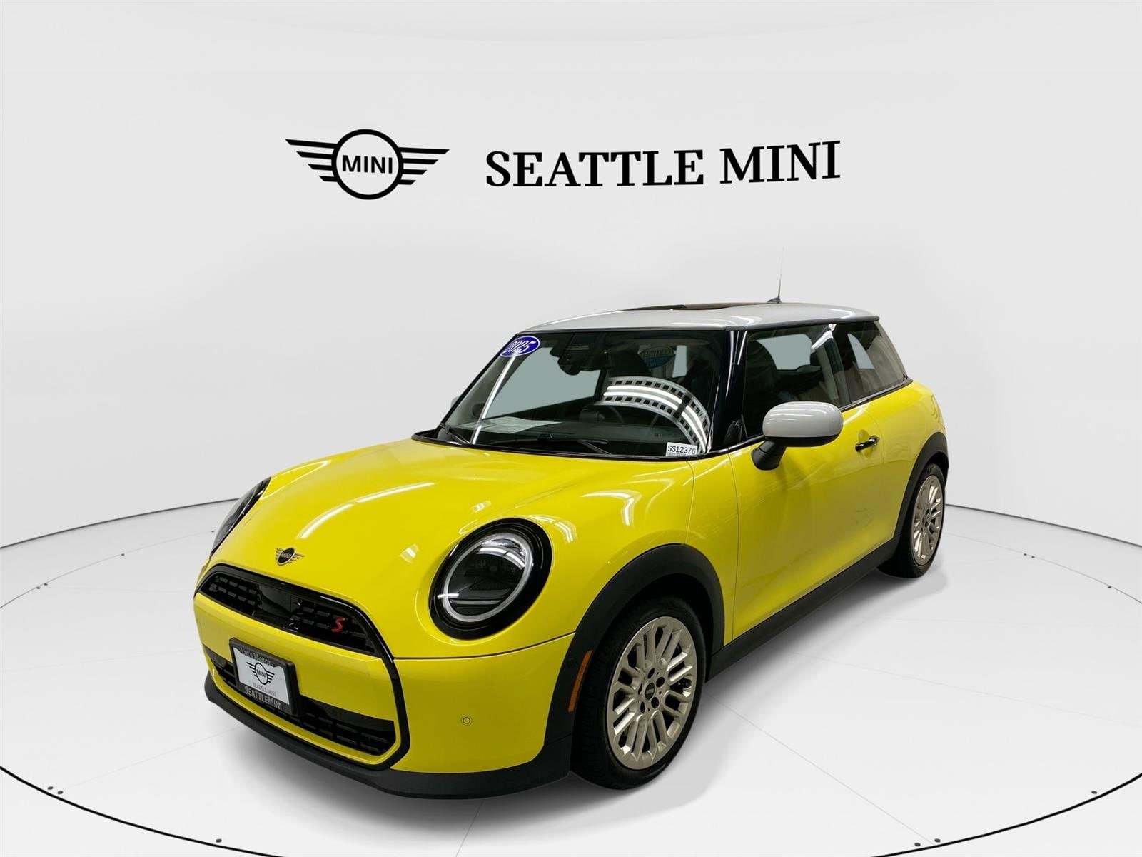 2025 MINI Hardtop 2 Door S's photo