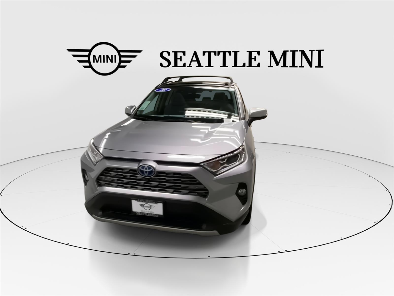 2020 Toyota RAV4 Hybrid Limited photo 3