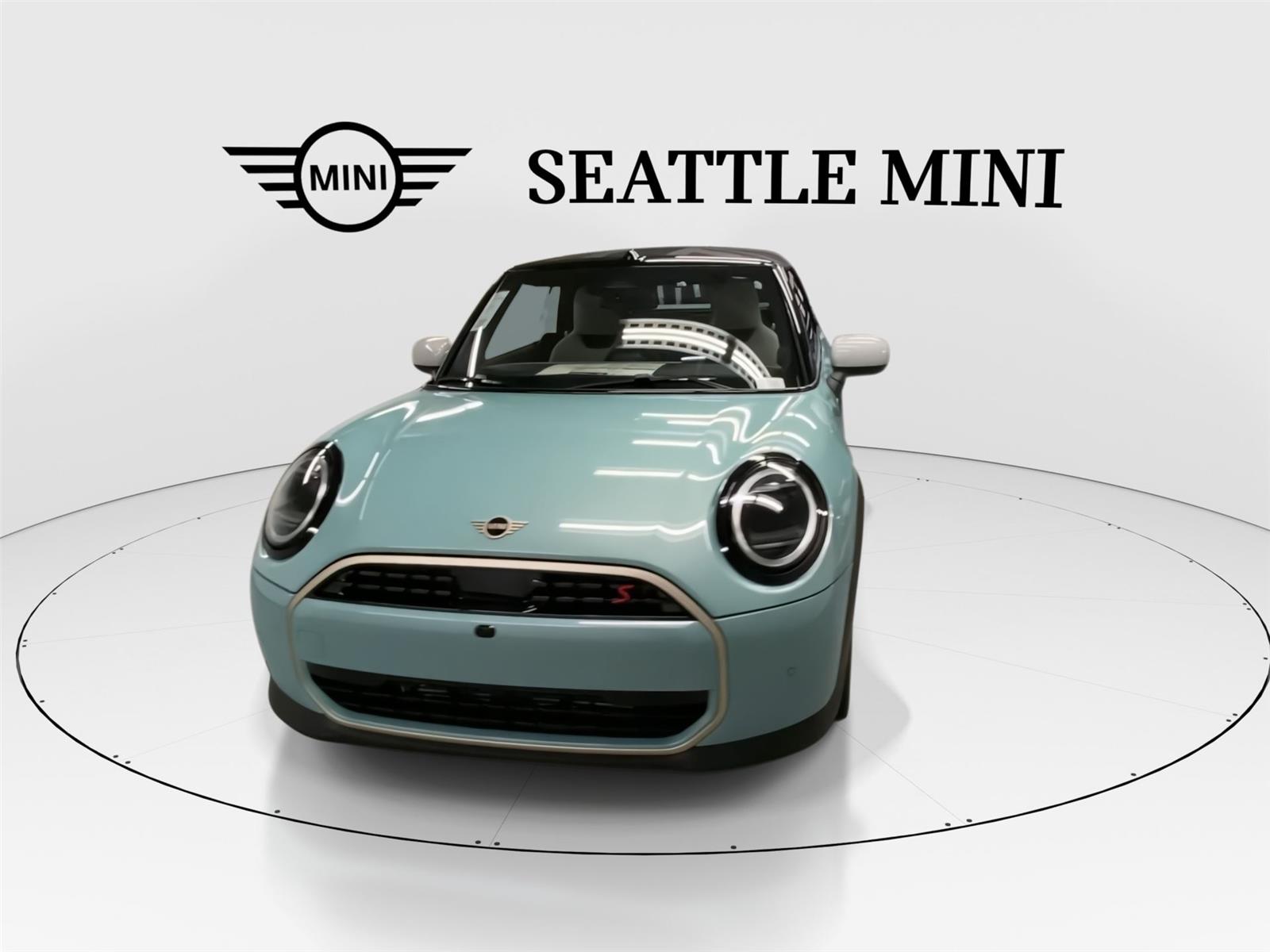 2026 Mini Cooper Convertible Iconic photo 4