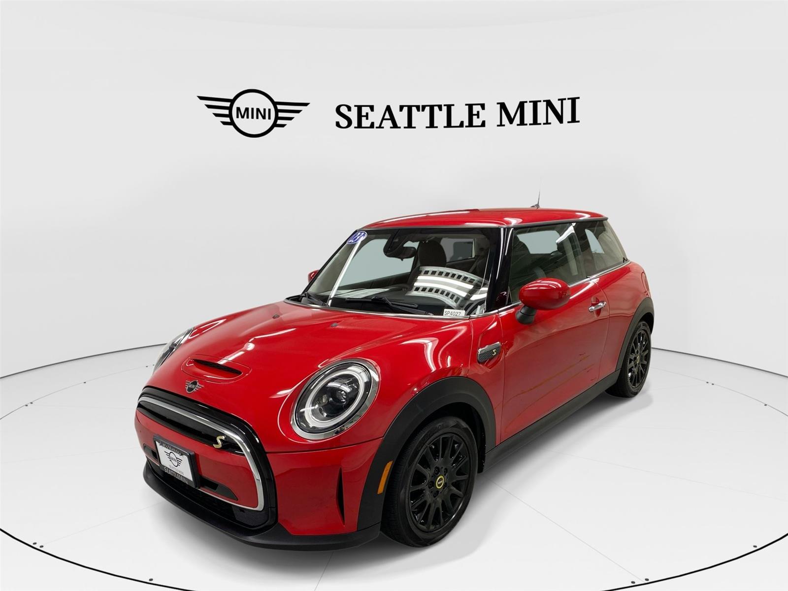 2023 MINI Hardtop 2 Door SE's photo