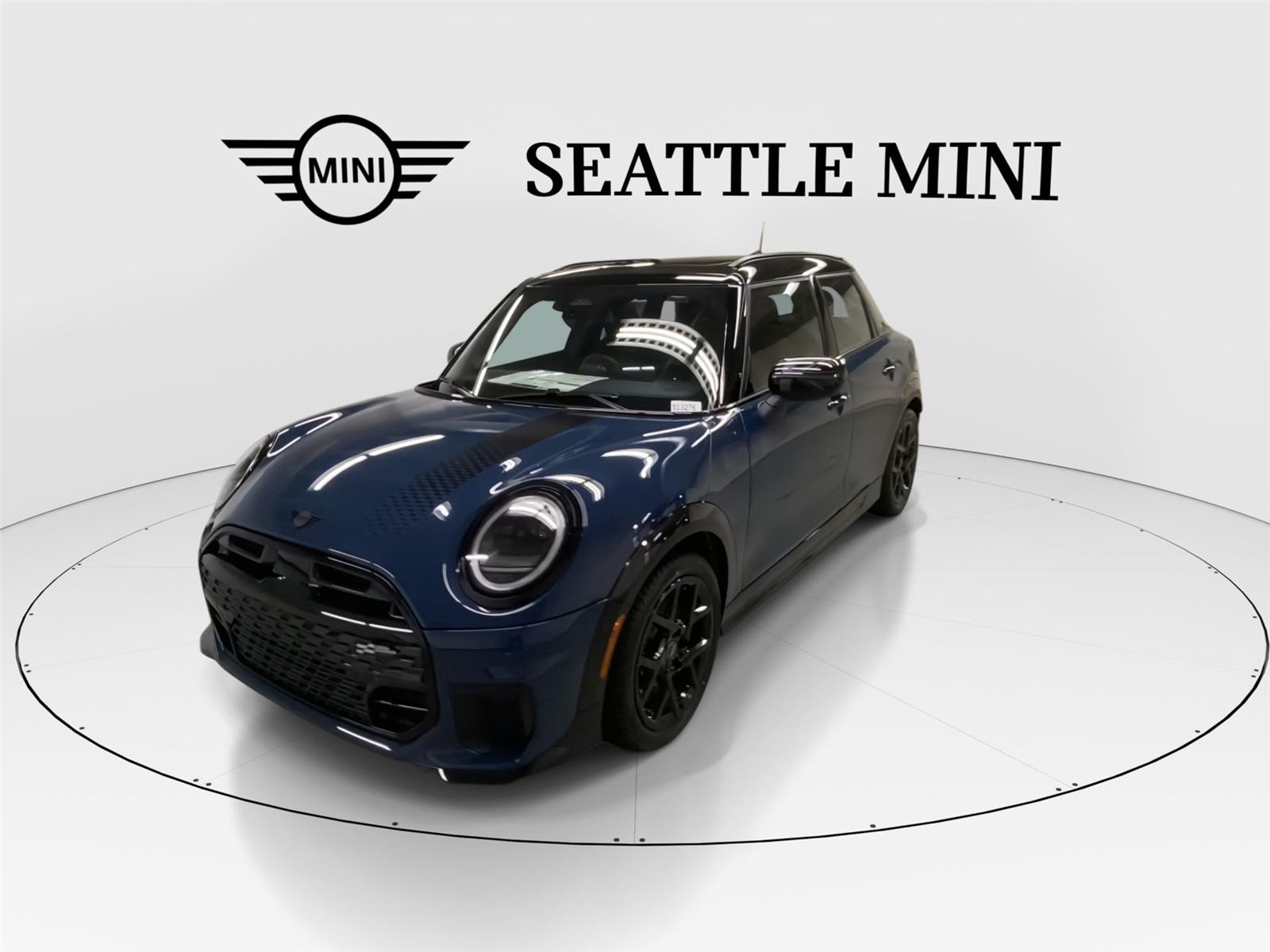2026 Mini Cooper 4 Door Hardtop S Iconic photo 4