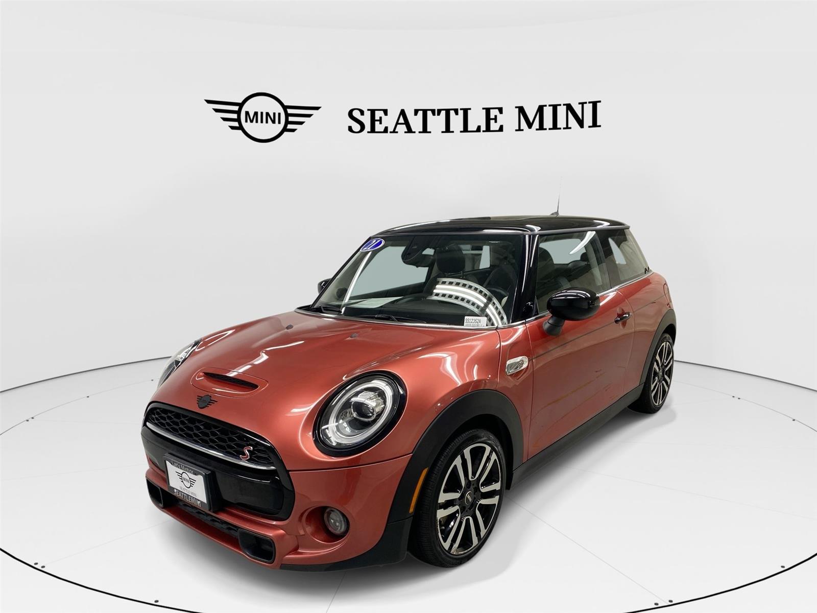 2021 MINI Hardtop 2 Door S's photo