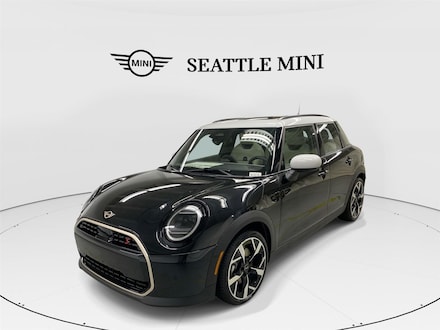 2026 MINI 4 Door Signature Plus Hatchback