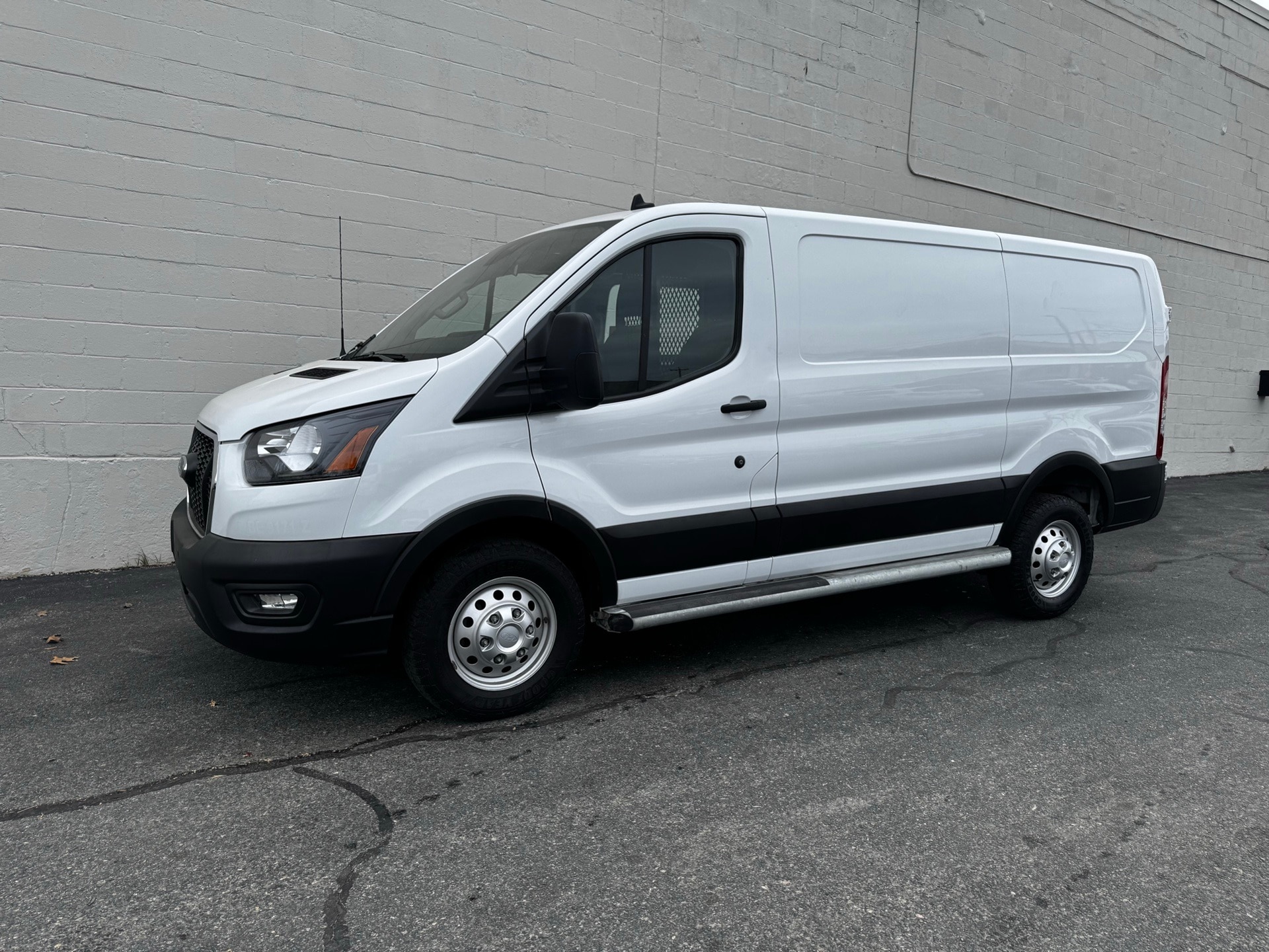 2023 Ford Transit Van Base's photo