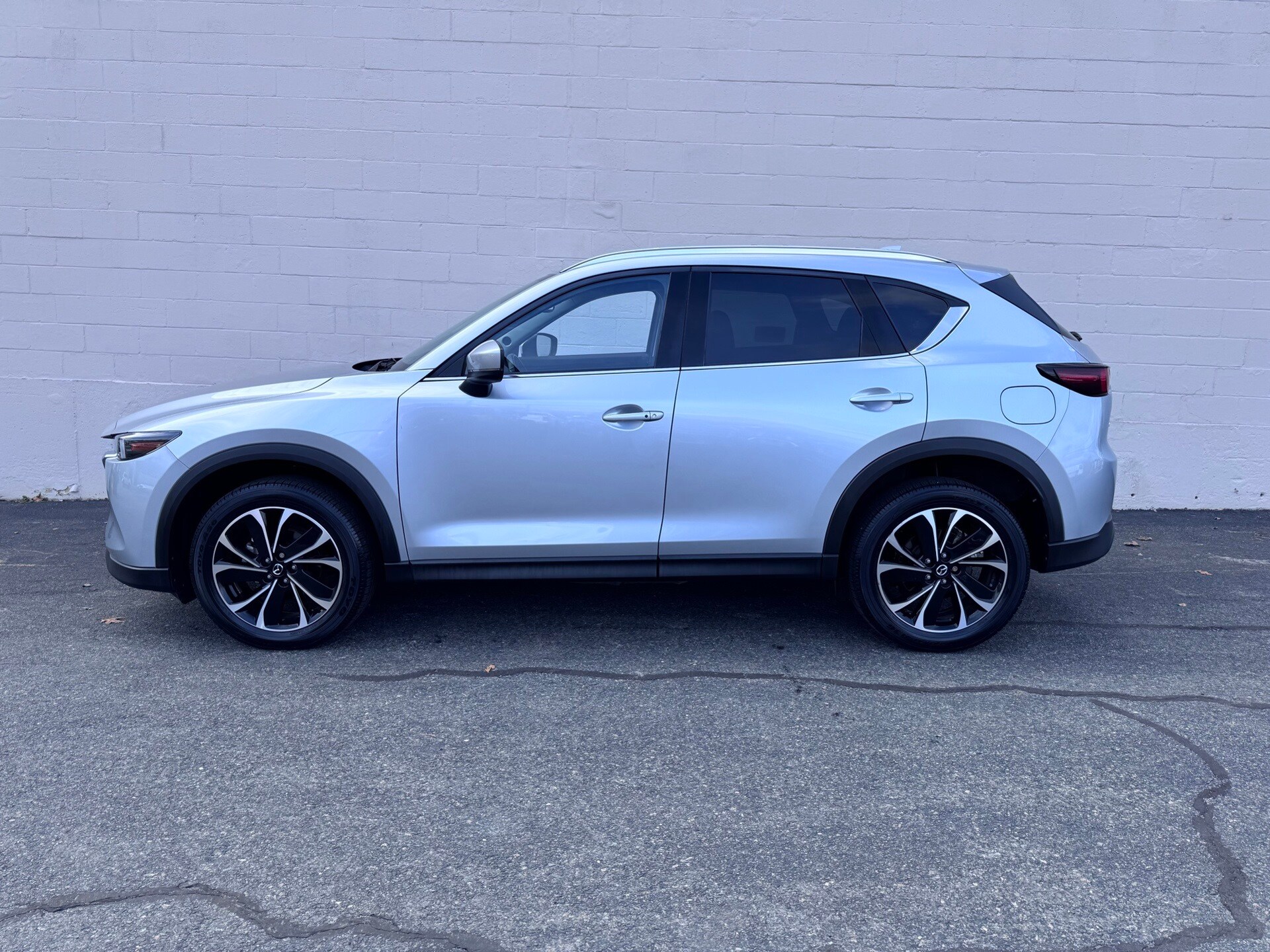 2023 Mazda CX-5 2.5 S Premium photo 2