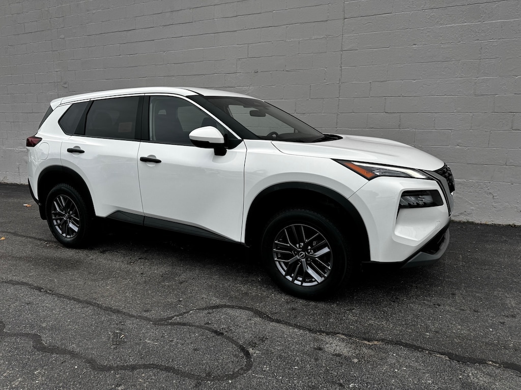 Used 2023 Nissan Rogue S SUV