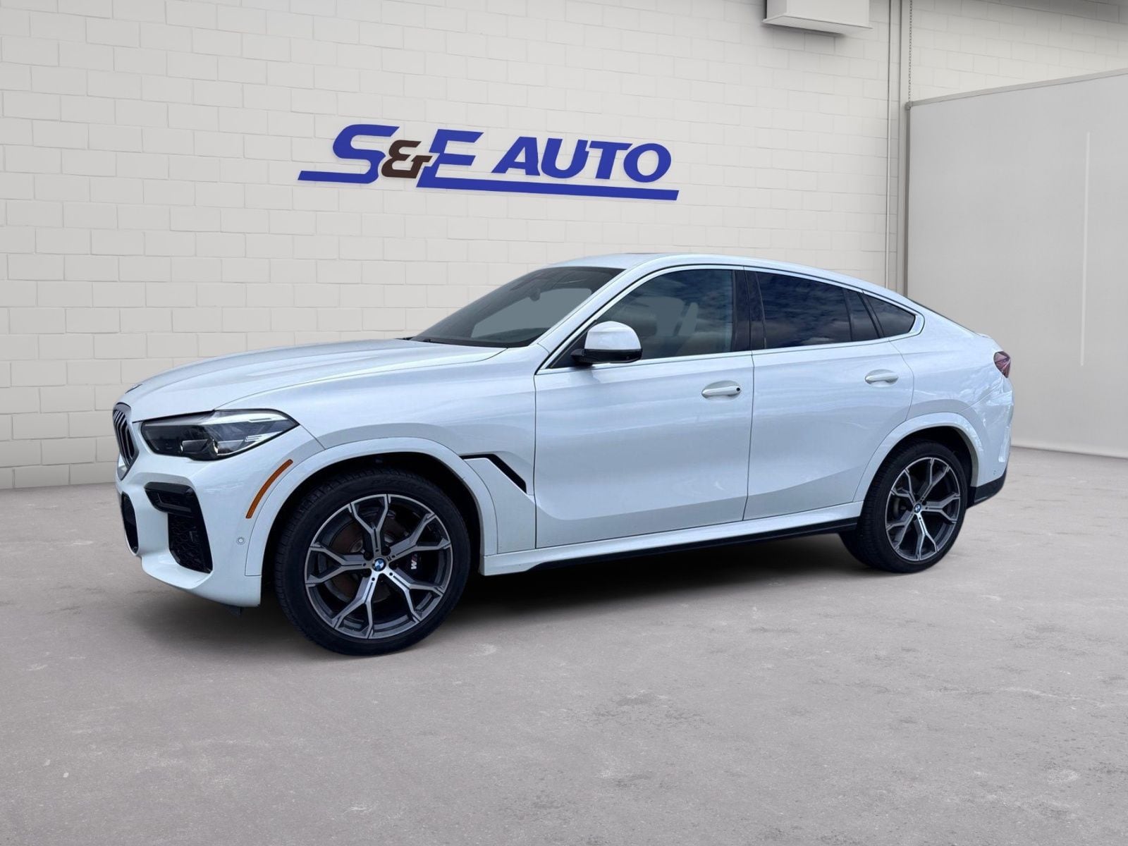2022 BMW X6
