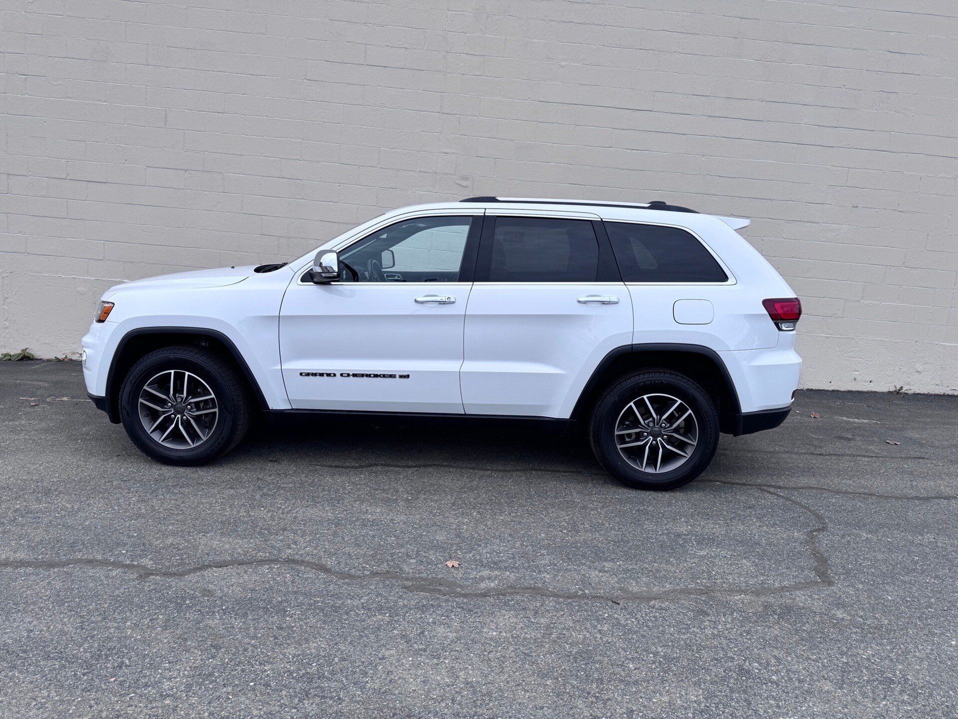 2022 Jeep Cherokee Limited X photo 2