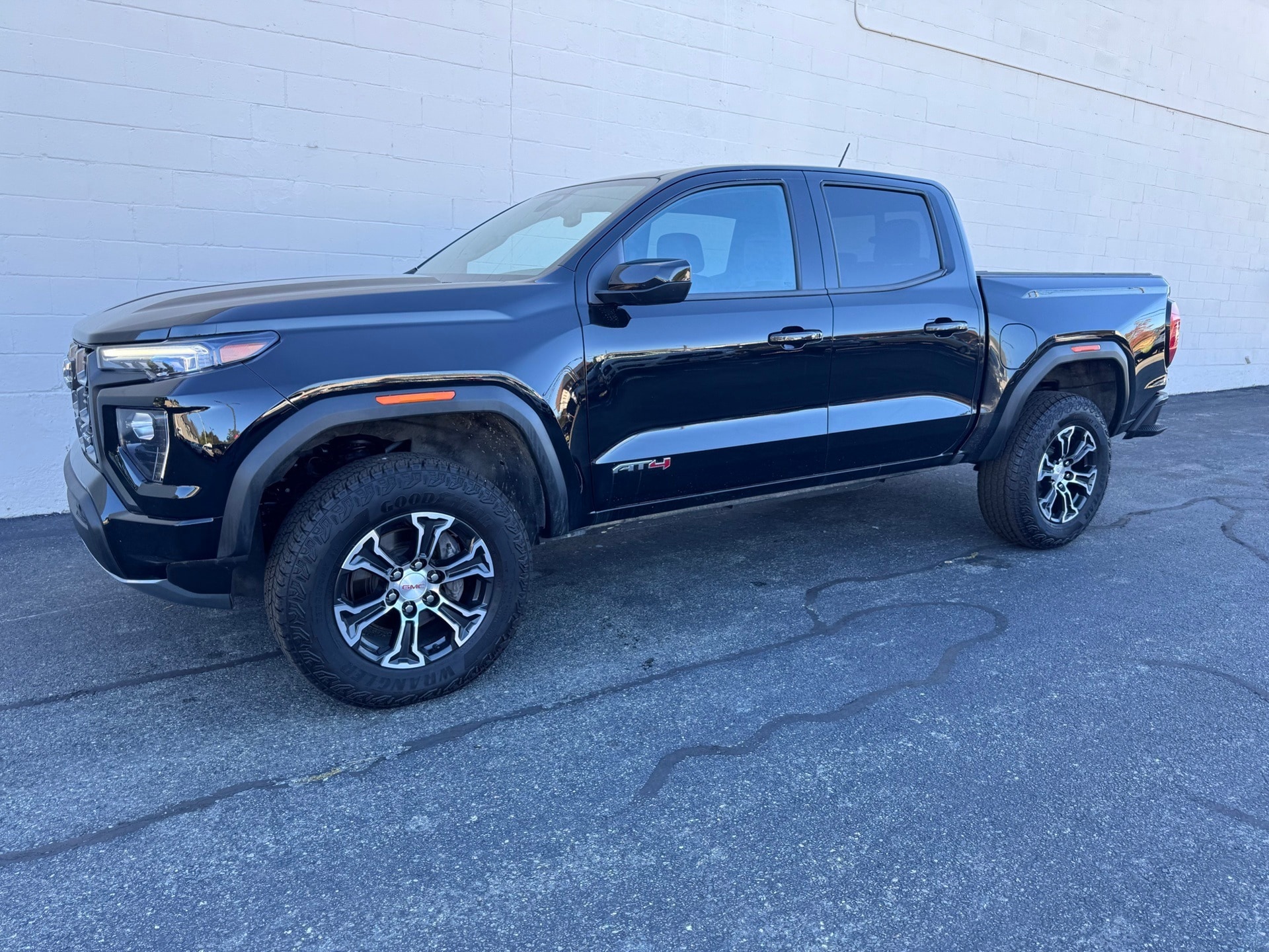 2024 GMC Canyon AT4's photo