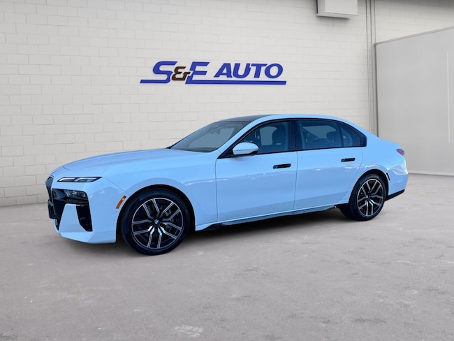 2025 BMW 7 Series 740i xDrive Sedan