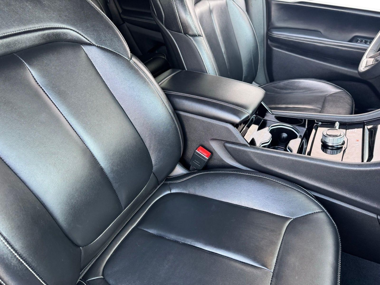 2023 Jeep Grand Cherokee Limited - Photo 12