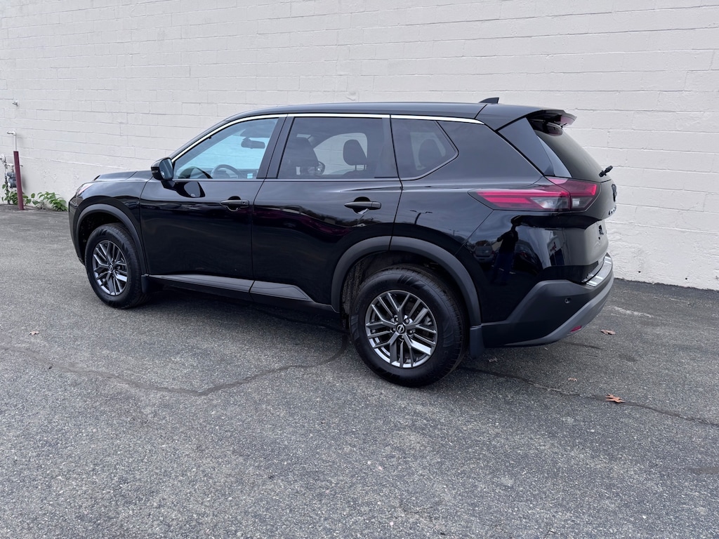Used 2022 Nissan Rogue S SUV