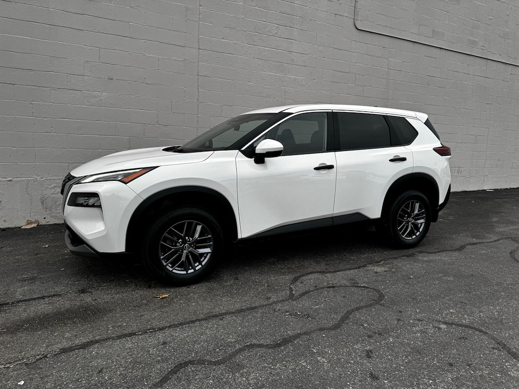 Used 2023 Nissan Rogue S SUV