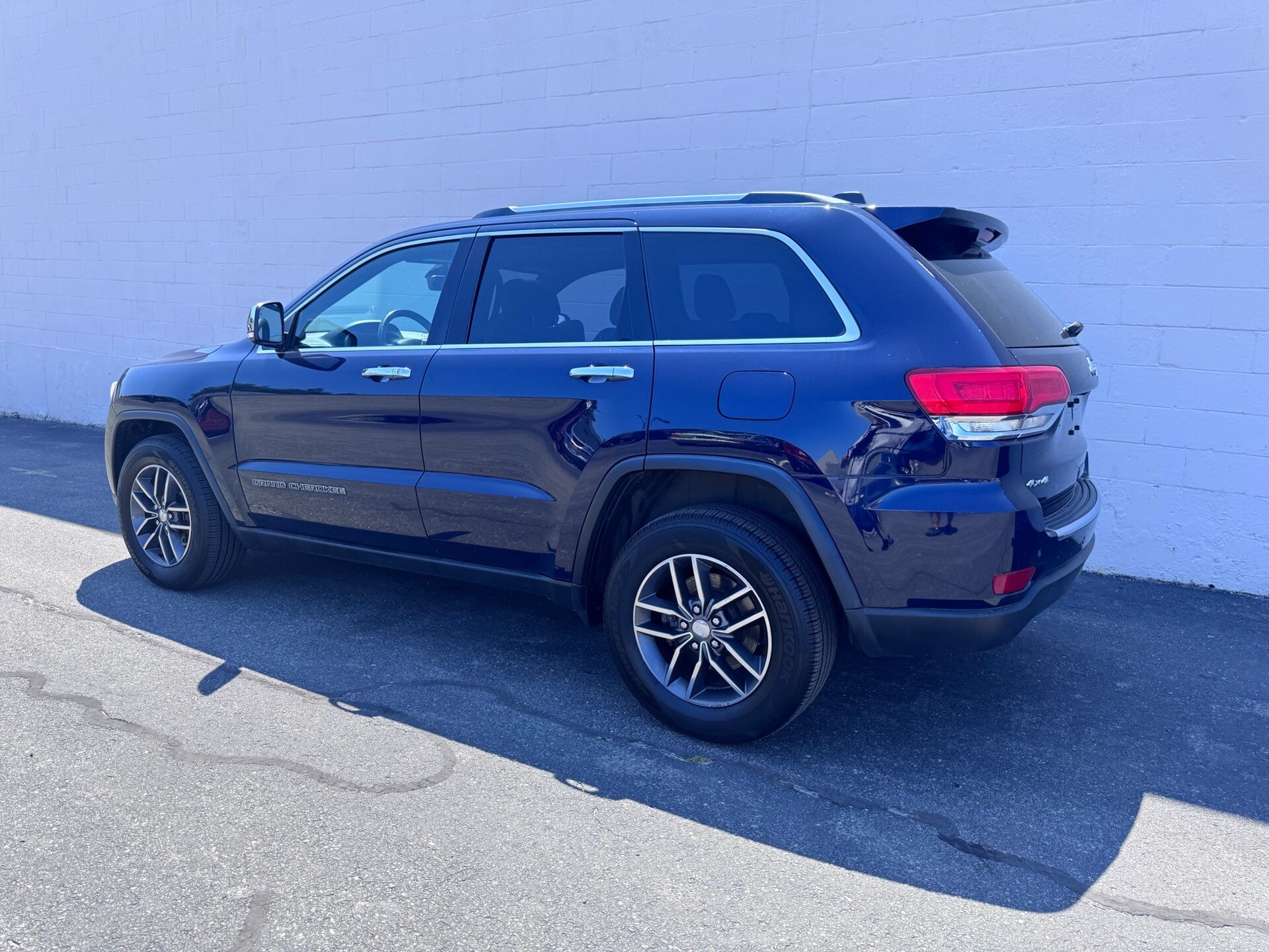 2018 Jeep Grand Cherokee Limited photo 2