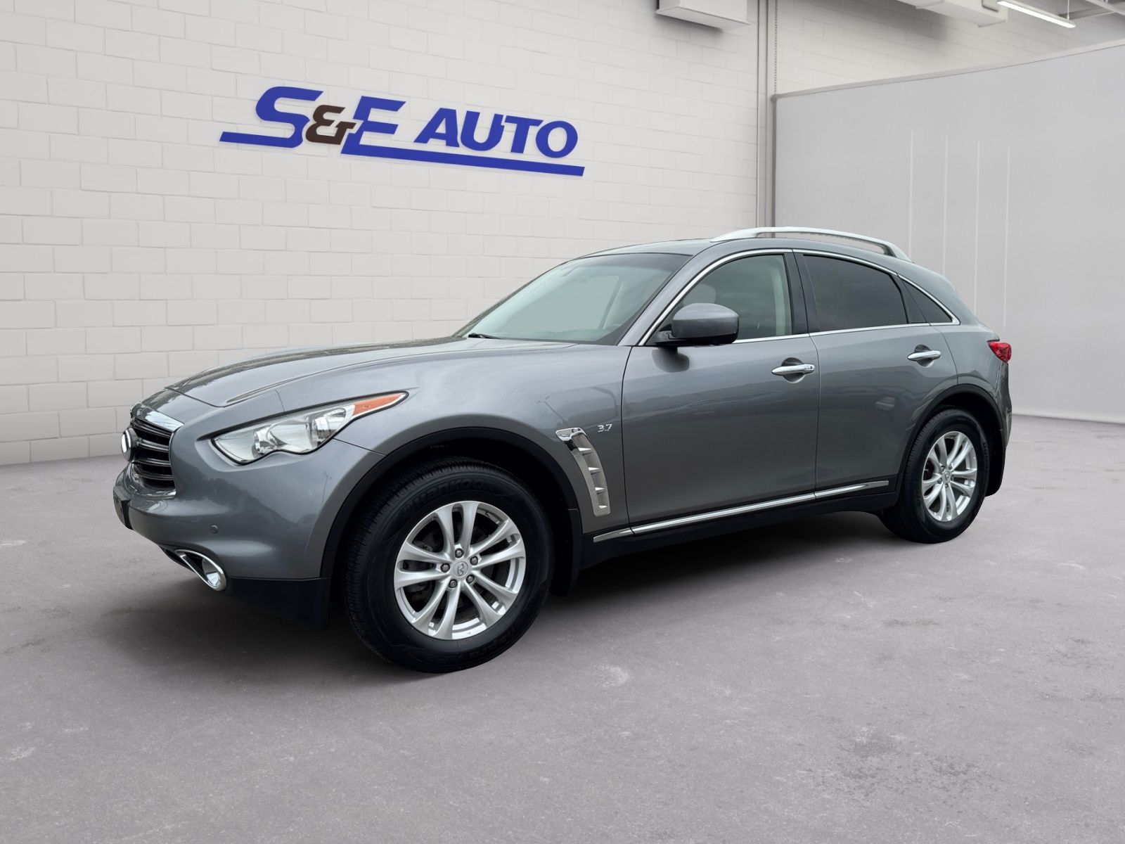 2014 INFINITI QX70 3.7 AWD's photo