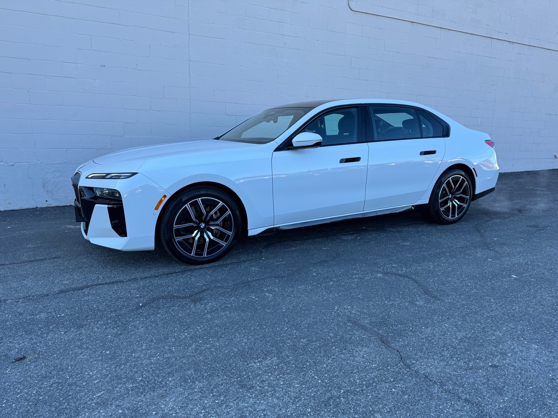 2025 BMW 7 Series 740's photo