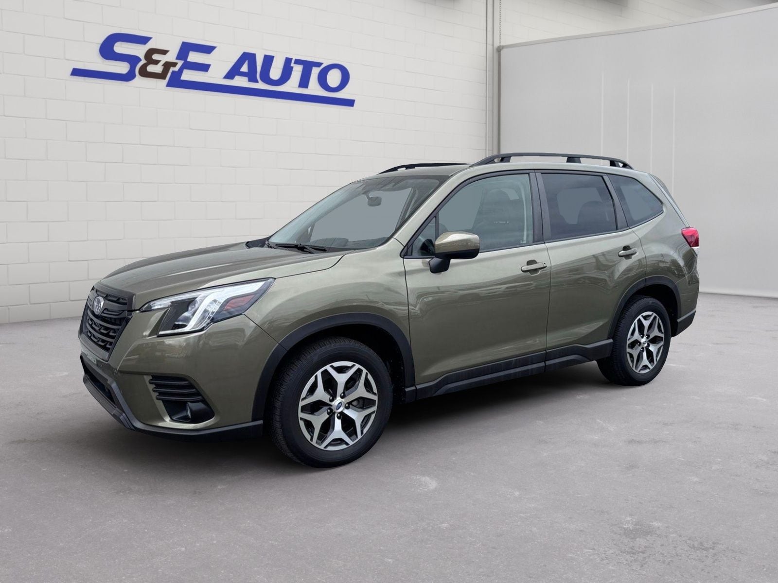 2023 Subaru Forester Premium