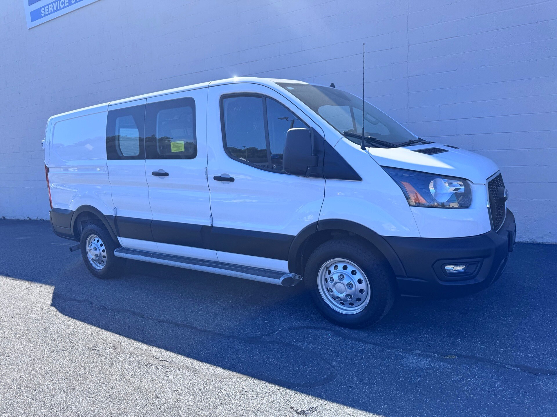 2023 Ford Transit photo 4