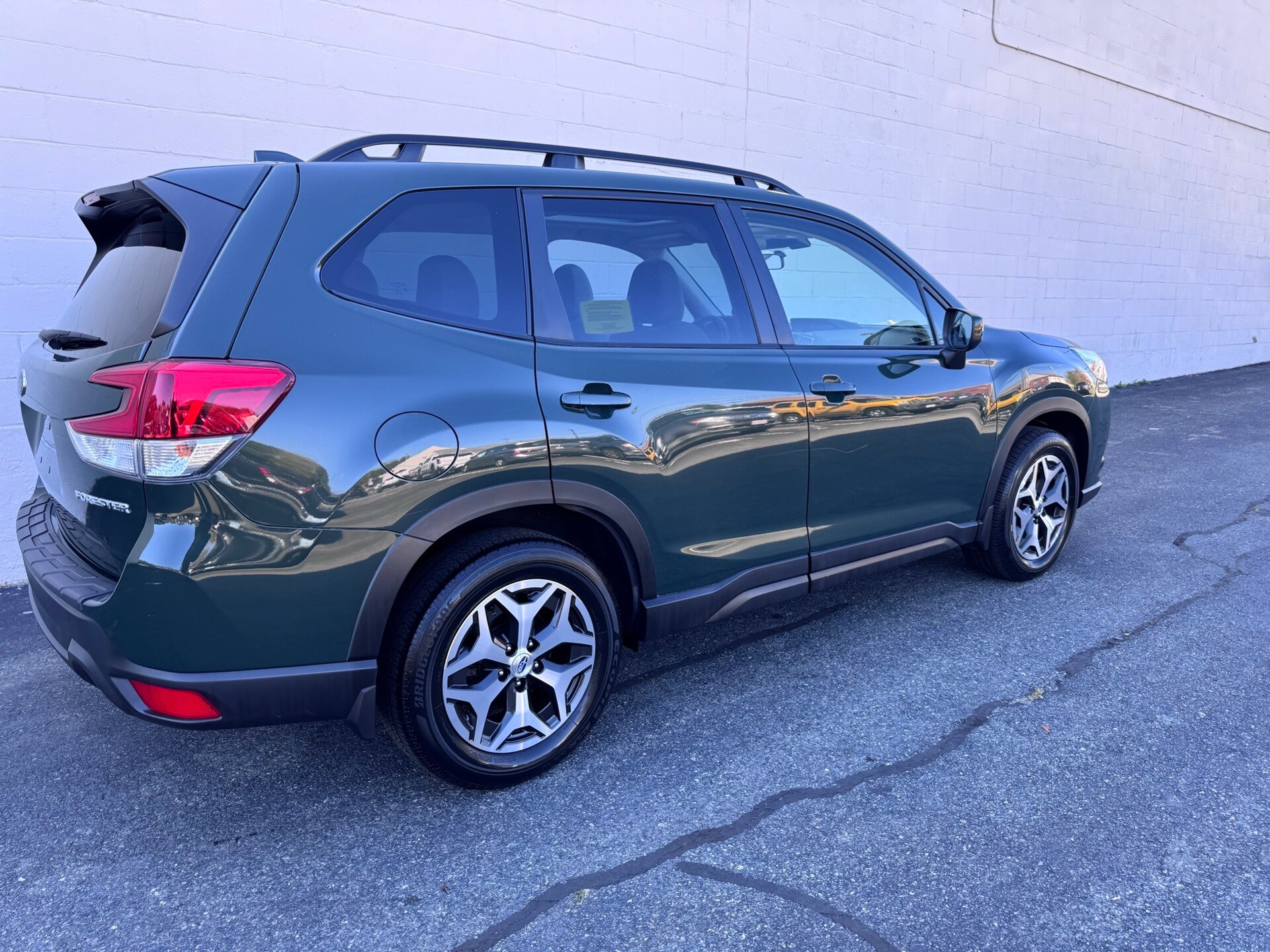 2022 Subaru Forester Premium photo 4