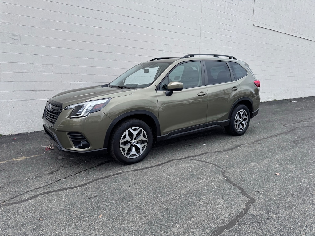 Used 2023 Subaru Forester Premium SUV