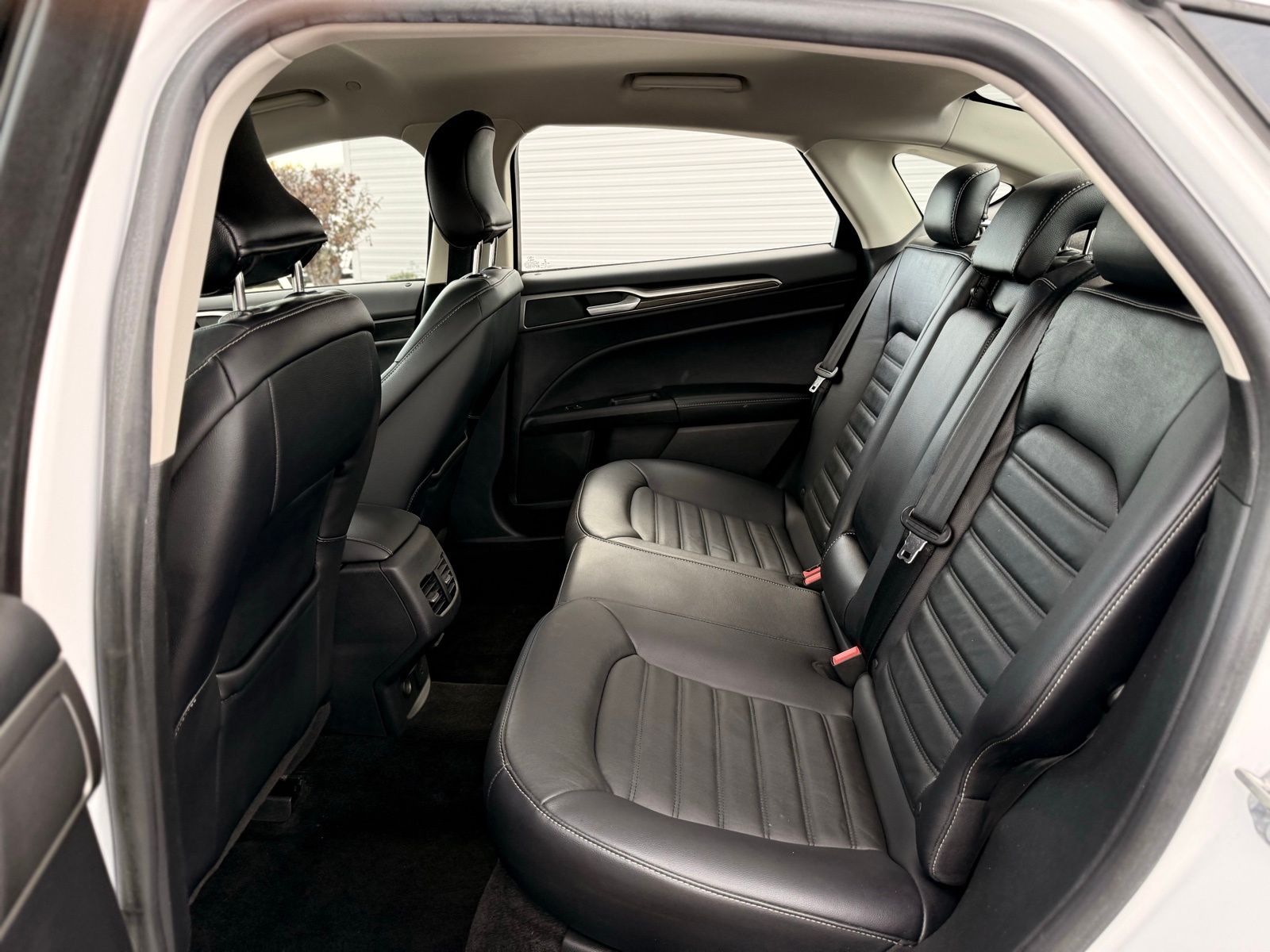 2017 Ford Fusion Hybrid SE - Photo 14