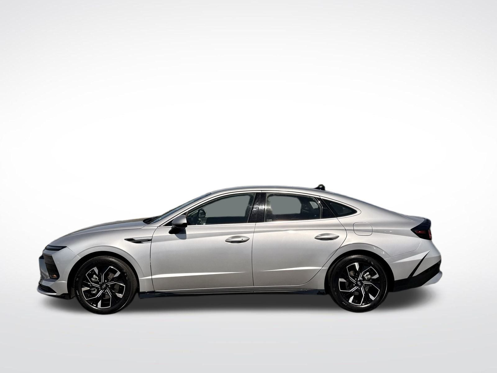 2025 Hyundai Sonata SEL photo 4