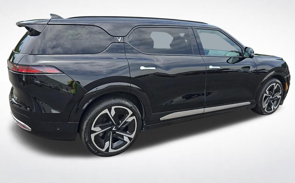 Used 2024 Vinfast VF 9 Plus SUV