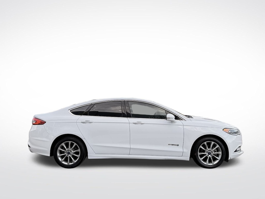 Used 2017 Ford Fusion Hybrid SE Sedan