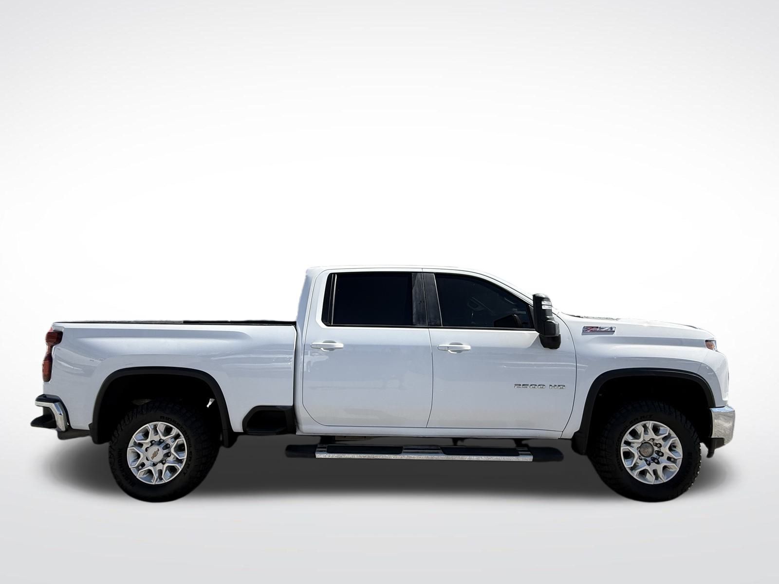 2023 Chevrolet Silverado 2500HD LT photo 4