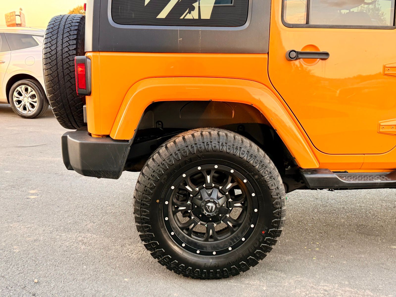 2012 Jeep Wrangler Unlimited Sahara photo 3