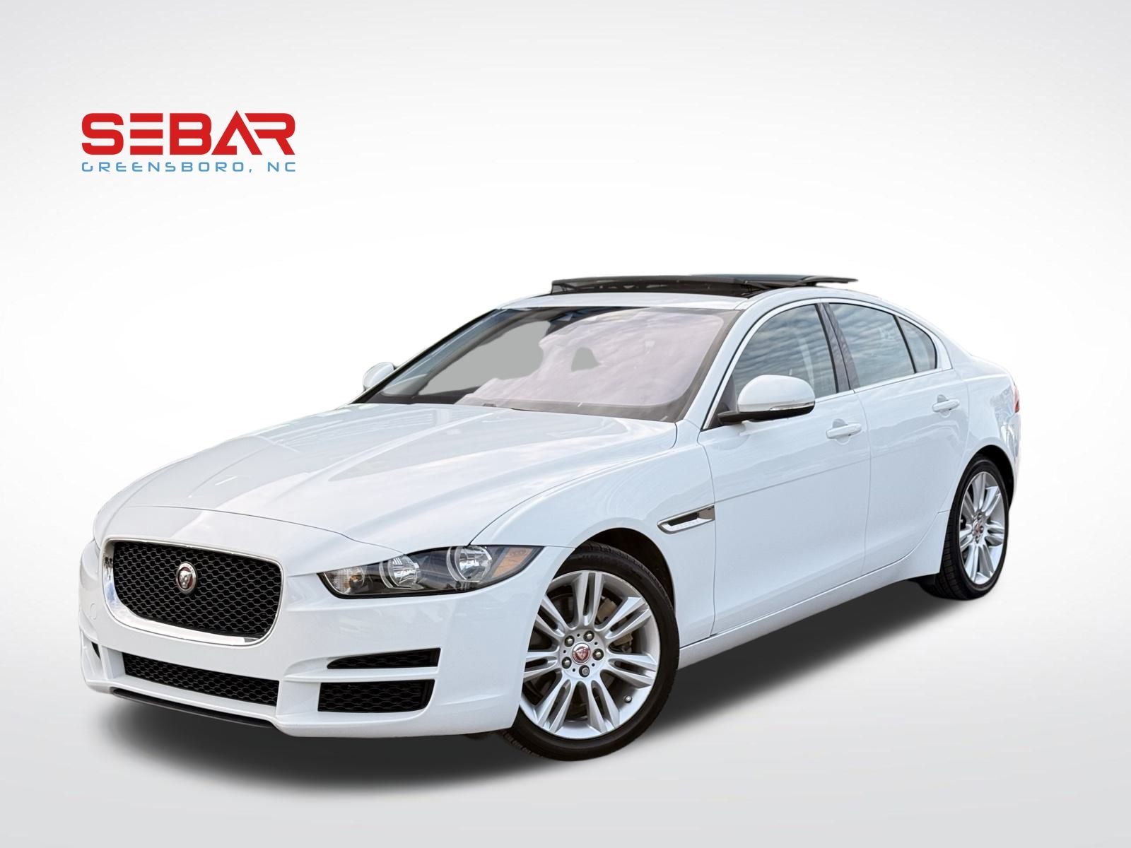2019 Jaguar XE Prestige's photo